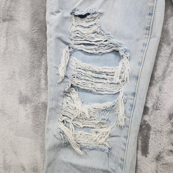 H&M Jeans Womens 6 Blue Light Wash Distressed Ripped Ultra High Waist Mom Jean - Picture 3 of 16
